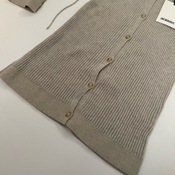 Lauris Long Sleeve Merino Wool Mini Sweater Dress
JACQUEMUS - Picture 3 of 16